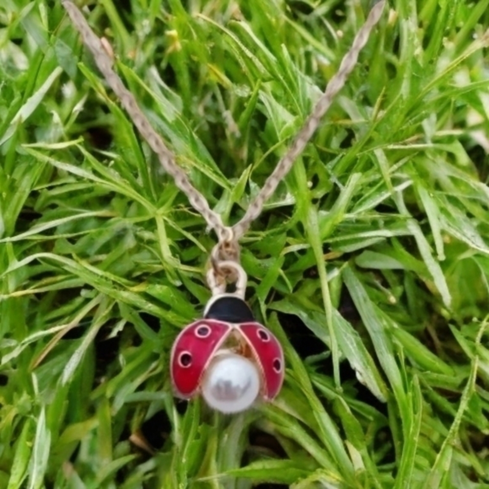 BETSEY JOHNSON FLYING LADYBUG NECKLACE 1